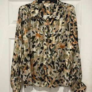 Women’s size Large (fits like XL) patterned blouse